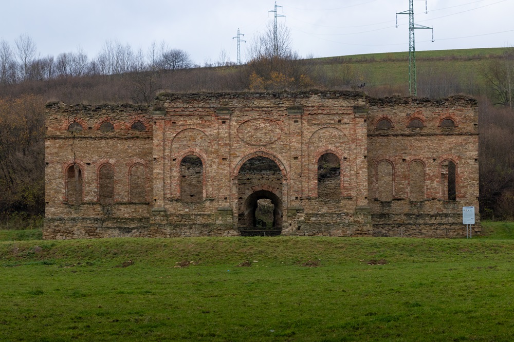 Ruina železiarne Františkova Huta